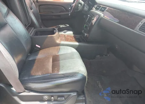 2008 GMC Yukon Denali из США, поврежденный, VIN 1GKFK638X8J245598